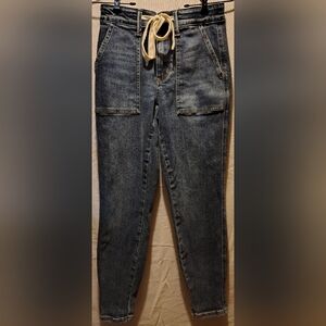 Judy Blue Payton Pull-On Drawstring Denim Ankle Joggers Cuff Size 0/24